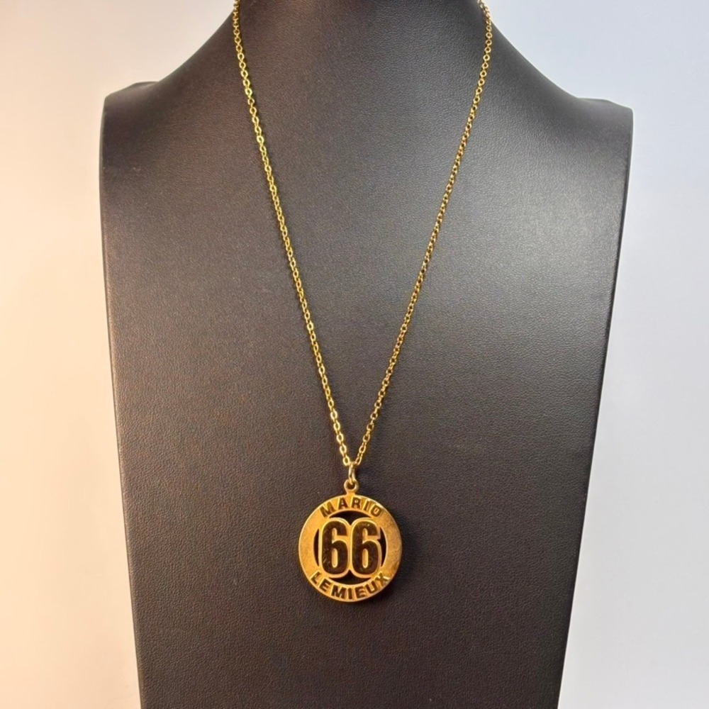 Mario Lemieux Necklace Gold Tone 66 Pittsburgh Penguins NHL Hockey